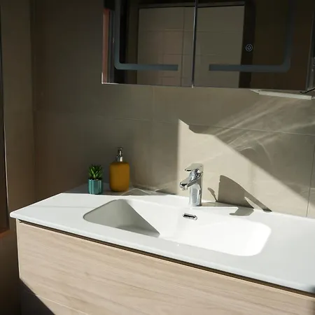 Appartement Holiley Home, Quiet For 5 Near Basel, 97 M2 *