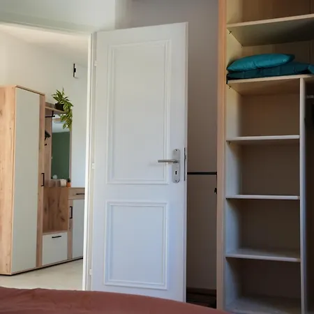 Holiley Home, Quiet For 5 Near Basel, 97 M2