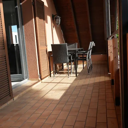 Holiley Home, Quiet For 5 Near Basel, 97 M2 Appartement